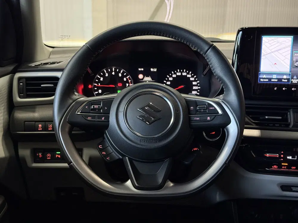 Suzuki Swift 1.2 Style Smart Hybrid uit 2024, foto 6