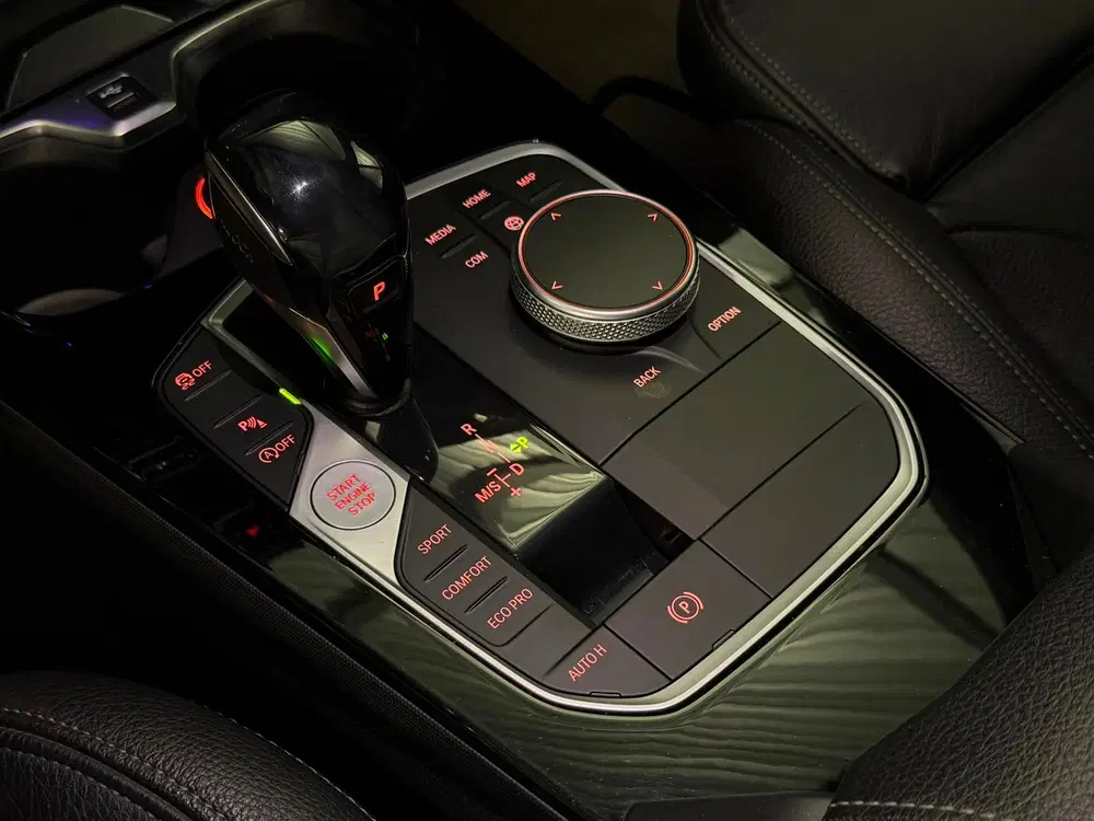 BMW 1-serie 118i M-Sport LED uit 2020, foto 16