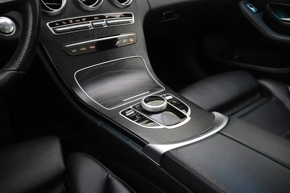 Mercedes-Benz C-Klasse 180CDI Aut. SPORT EDITION SCHUIFD. uit 2019, foto 19
