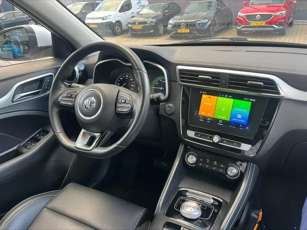 MG ZS EV Luxury 45 kWh uit 2021, foto 13