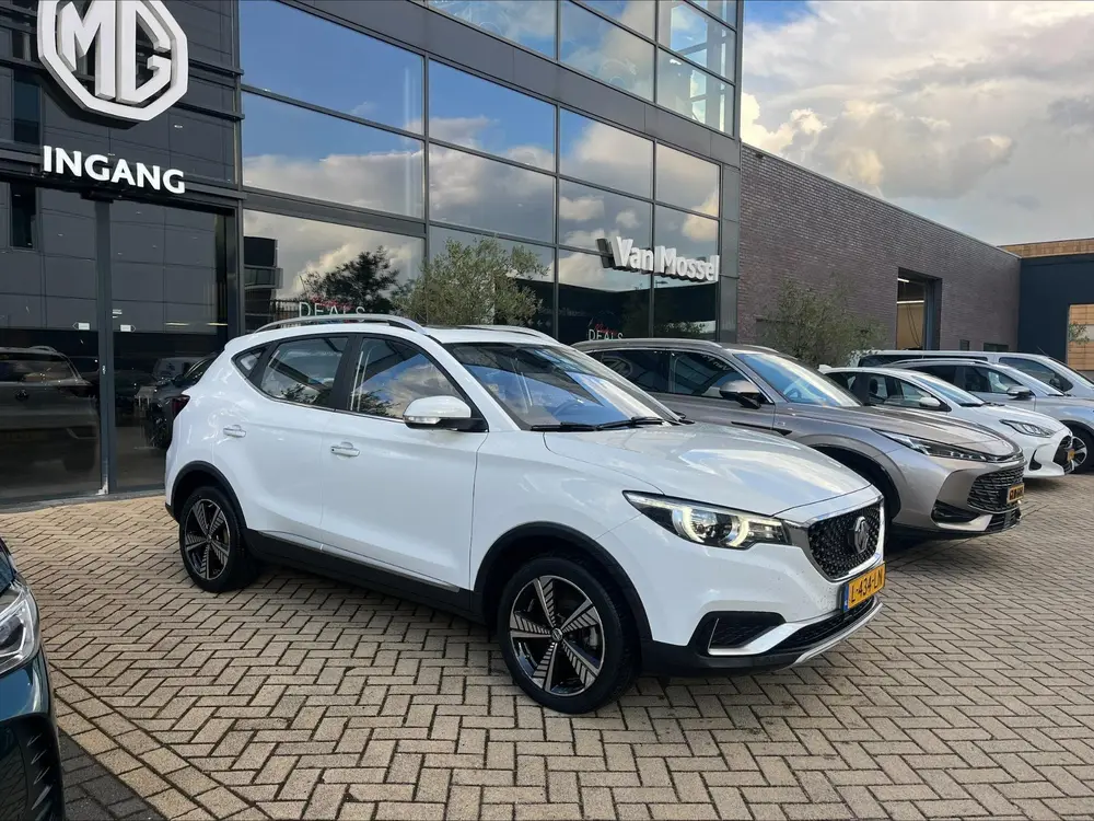 MG ZS EV Luxury 45 kWh uit 2021, foto 4
