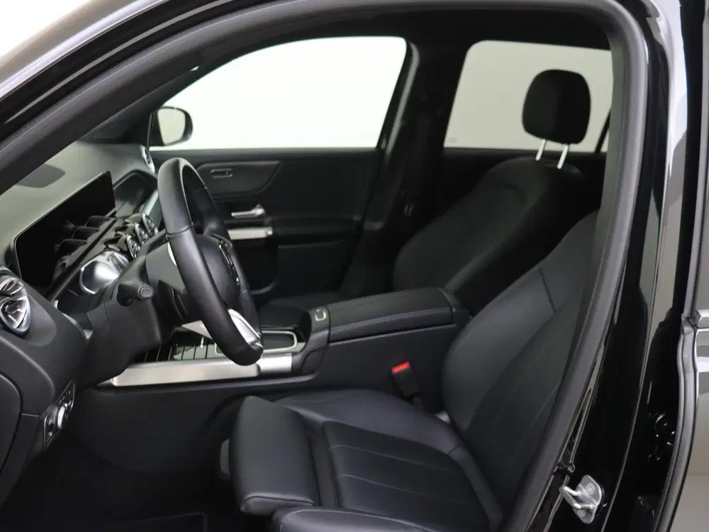 Mercedes-Benz GLB 180 Luxury Line uit 2024, foto 14