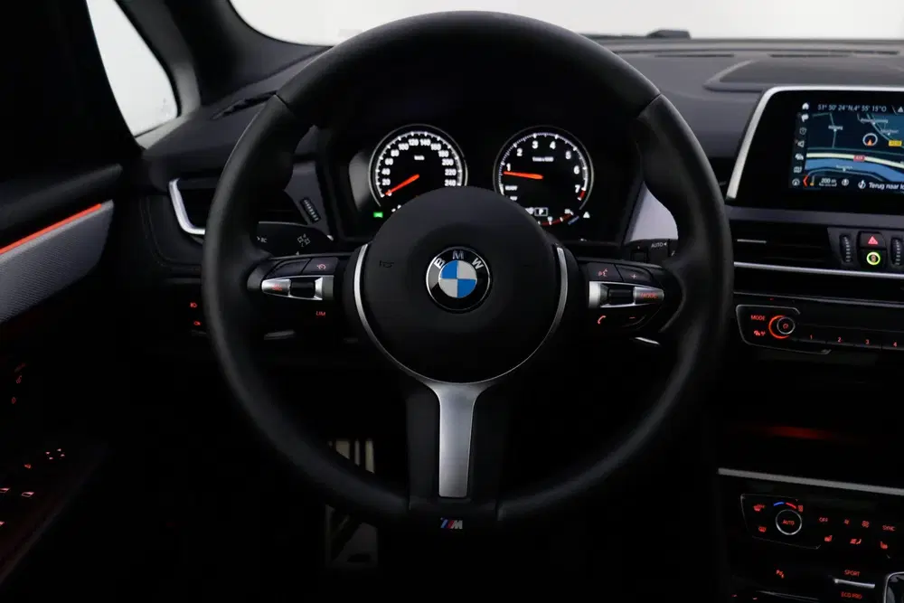 BMW 2-serie 2 Serie Gran Tourer 220iA 7p M-SPORT PANO uit 2019, foto 19