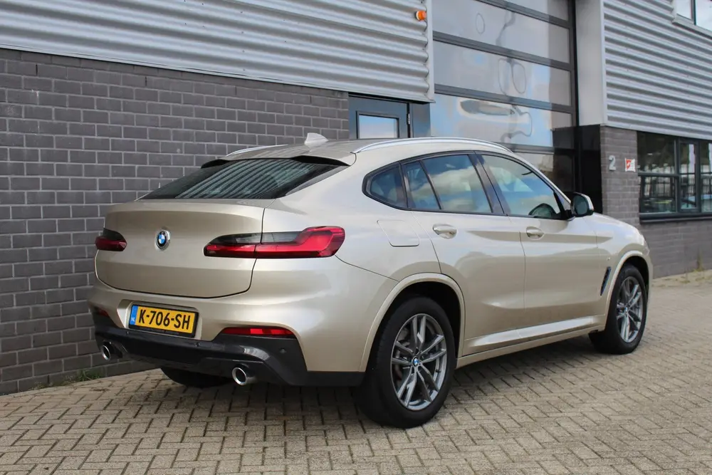 BMW X4 xDrive20i High Executive M Sport uit 2019, foto 5