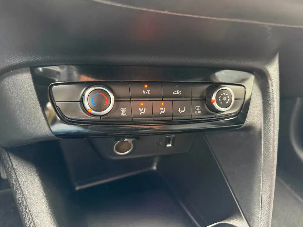 Opel Corsa 1.2 Airco uit 2023, foto 17