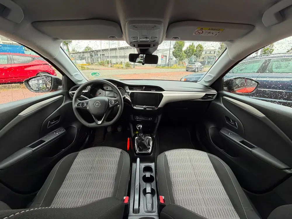 Opel Corsa 1.2 Airco uit 2023, foto 2