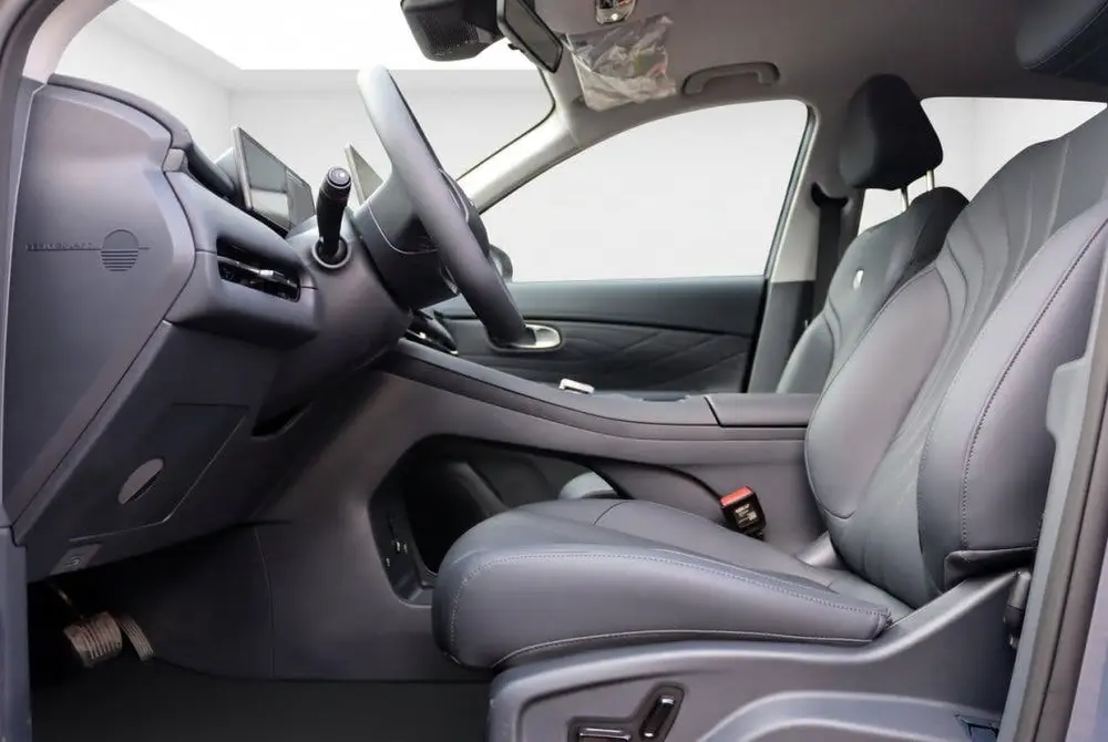 Geely Starray EM-i EM-I PRO PLUG-IN 83KM Elektrisch l 360 Cam uit 2026, foto 7