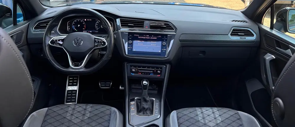 Volkswagen Tiguan 1.5 TSI 3x R-LINE/PANO/CARPLAY/CAMERA uit 2021, foto 18