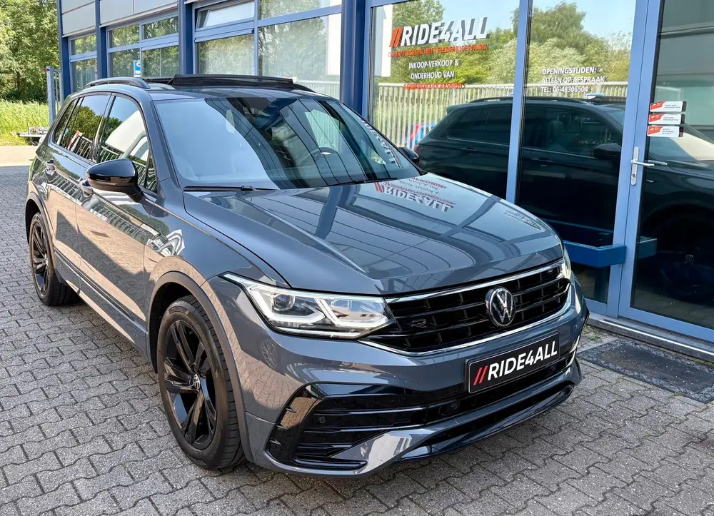 Volkswagen Tiguan 1.5 TSI 3x R-LINE/PANO/CARPLAY/CAMERA uit 2021, foto 4