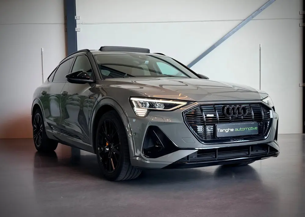 Audi e-tron 55 Black Ed uit 2022, foto 10