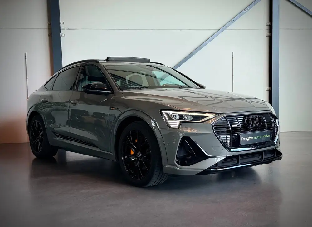 Audi e-tron 55 Black Ed uit 2022, foto 4