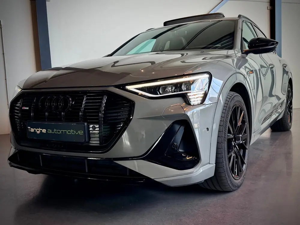 Audi e-tron 55 Black Ed uit 2022, foto 9