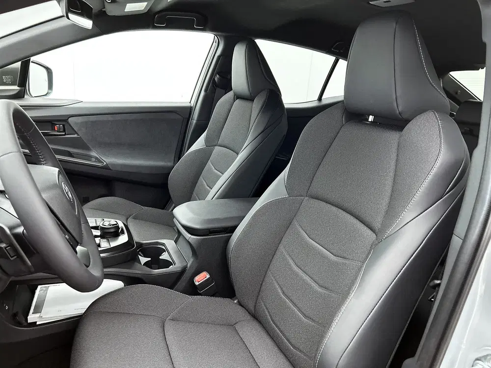 Toyota C-HR First Edition 77 kWh *EV-Deal* uit 2026, foto 16
