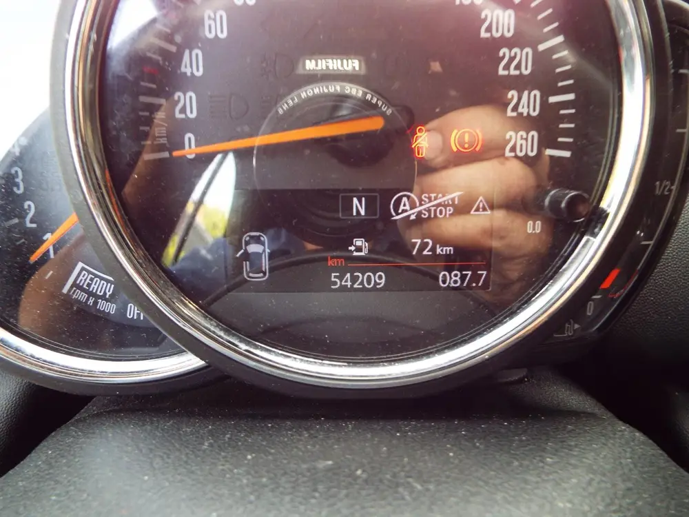Mini Cabrio 1.5 One Chili CABRIO-STOELVERW-CLIMA-NL AUT uit 2019, foto 16