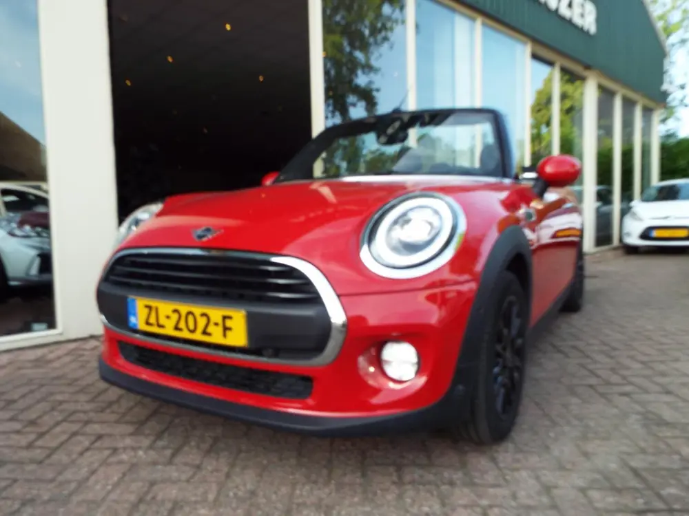 Mini Cabrio 1.5 One Chili CABRIO-STOELVERW-CLIMA-NL AUT uit 2019, foto 2