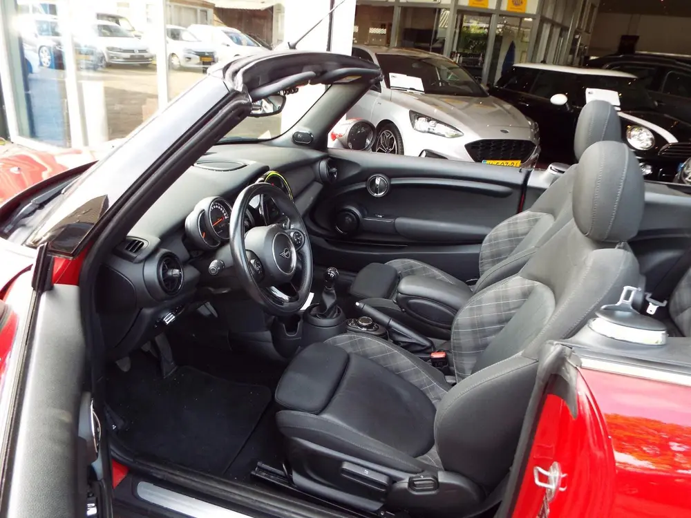 Mini Cabrio 1.5 One Chili CABRIO-STOELVERW-CLIMA-NL AUT uit 2019, foto 9