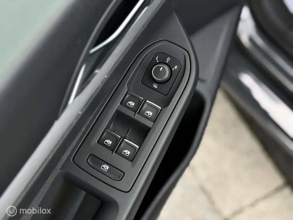 Volkswagen Golf 1.0 eTSI AUTOMAAT | Adaptieve cruise control uit 2021, foto 15