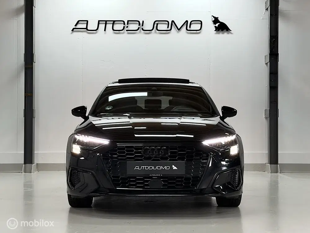 Audi A3 30 TFSI S edition uit 2021, foto 11