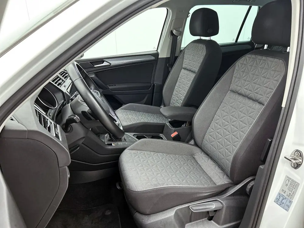 Volkswagen Tiguan 1.5 TSI Life Business | Camera | Stoel-/St uit 2021, foto 14