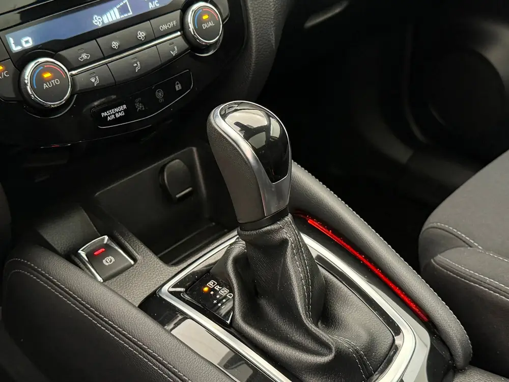 Nissan Qashqai 1.3 DIG-T N-Connecta | Trekhaak | Panodak | C uit 2019, foto 14