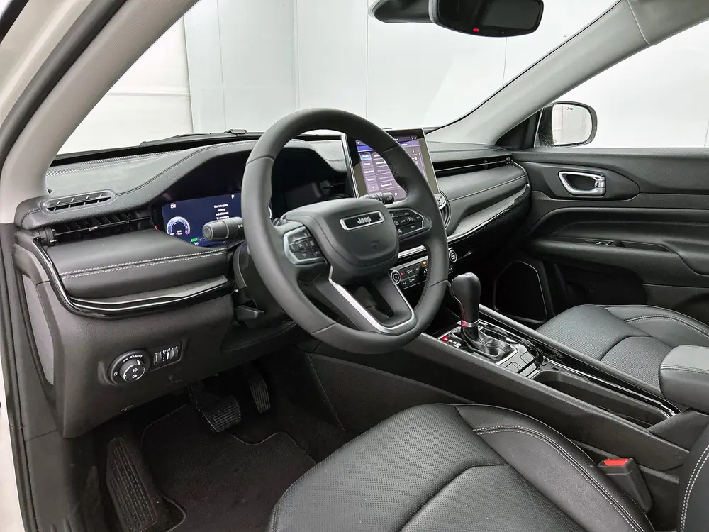 Jeep Compass 1.5T e-Hybrid Summit uit 2025, foto 12
