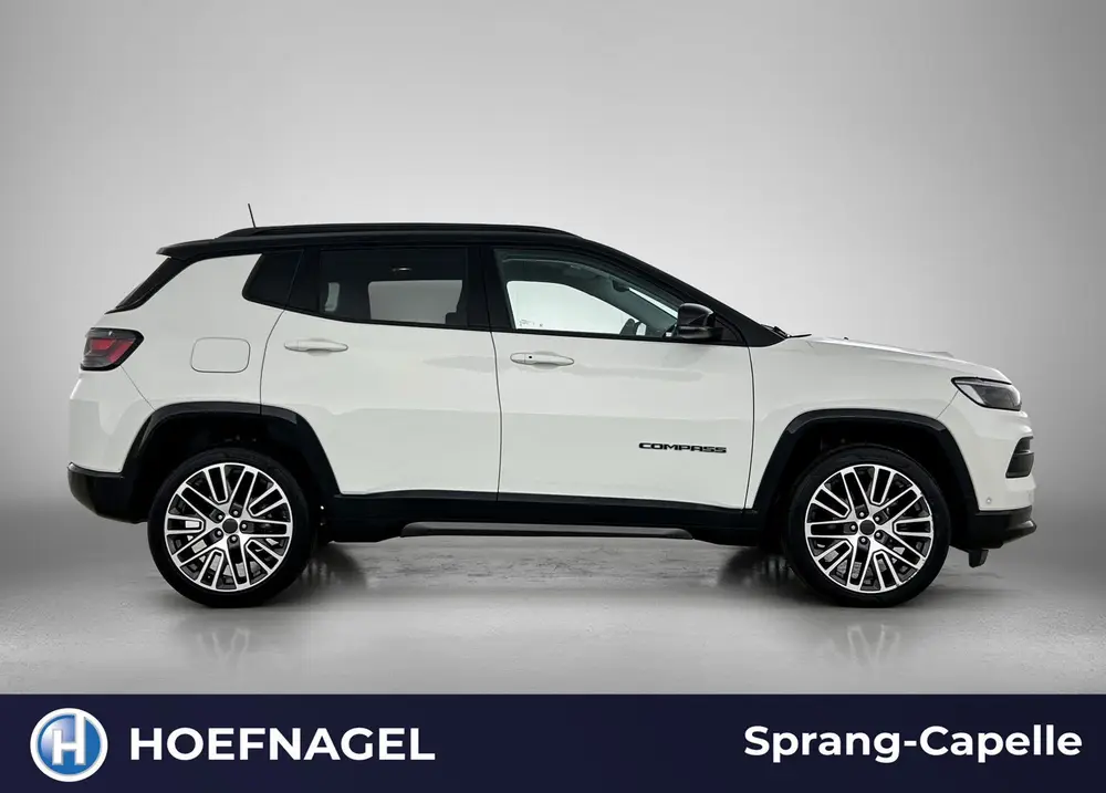 Jeep Compass 1.5T e-Hybrid Summit uit 2025, foto 9
