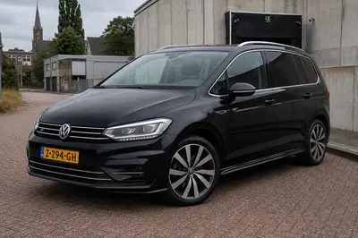 Volkswagen Touran 1.5 TSI R-Line | 7-persoons | NIEUWE MOTOR uit 2019