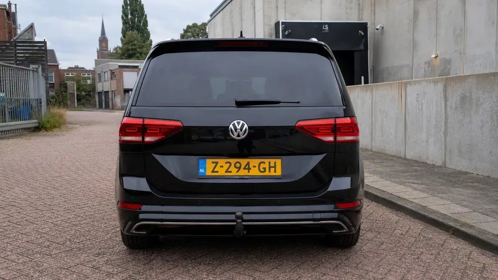Volkswagen Touran 1.5 TSI R-Line | 7-persoons | NIEUWE MOTOR uit 2019, foto 3
