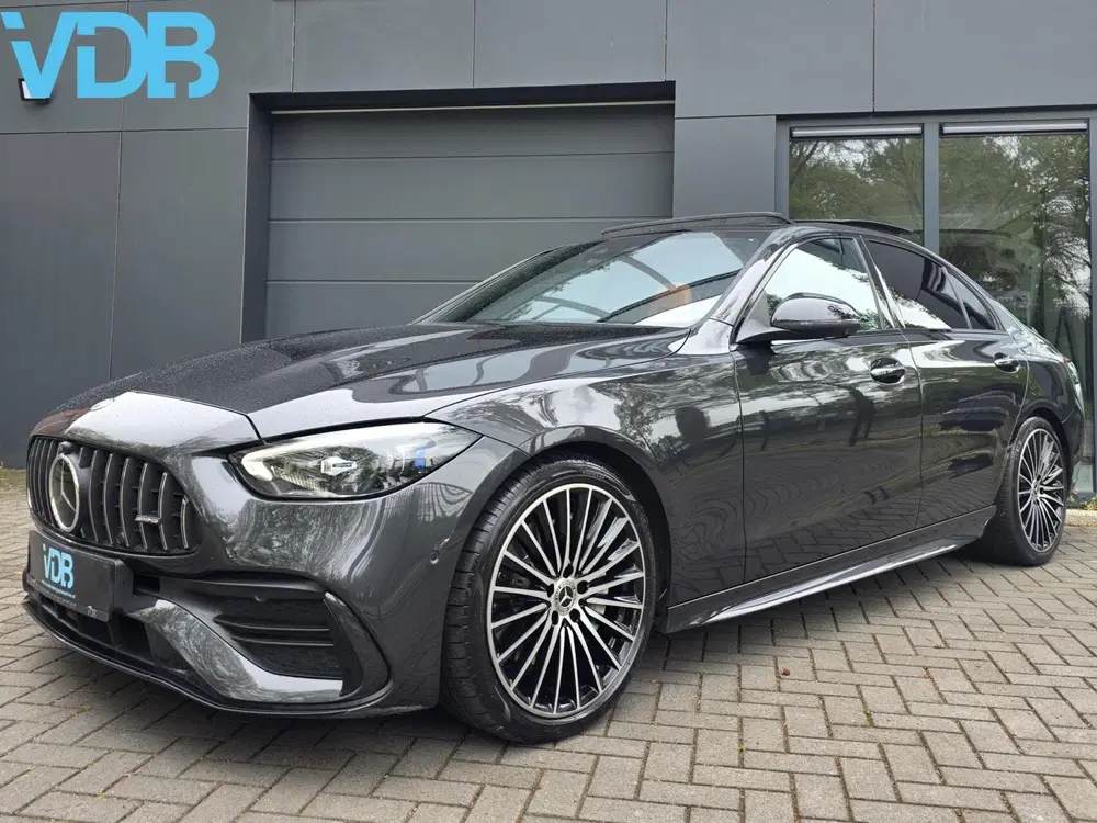 Mercedes-Benz C-Klasse C180 AMG PANO 360 MEMORY BURMESTER VOL uit 2021
