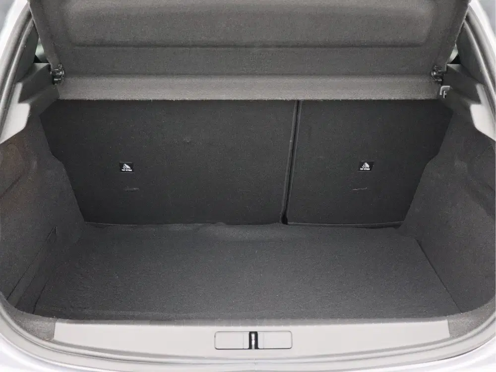 Peugeot 208 1.2 PureTech Allure Pack uit 2021, foto 15