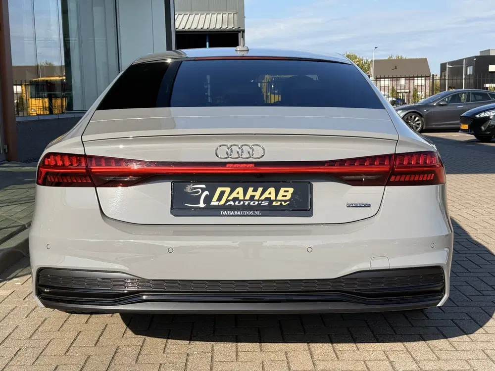 Audi A7 55 TFSI e quattro Pro Line Plus S-line uit 2021, foto 9
