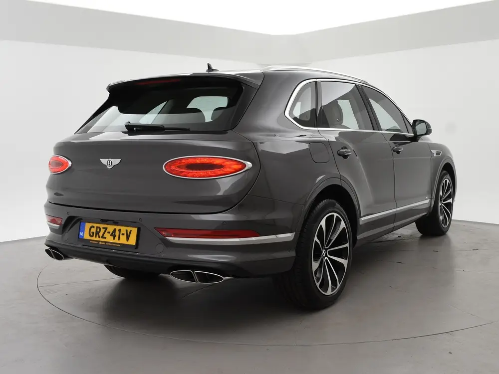 Bentley Bentayga 4.0 V8 550 PK 1e EIGENAAR *30.095 KM* + TOU uit 2022, foto 2