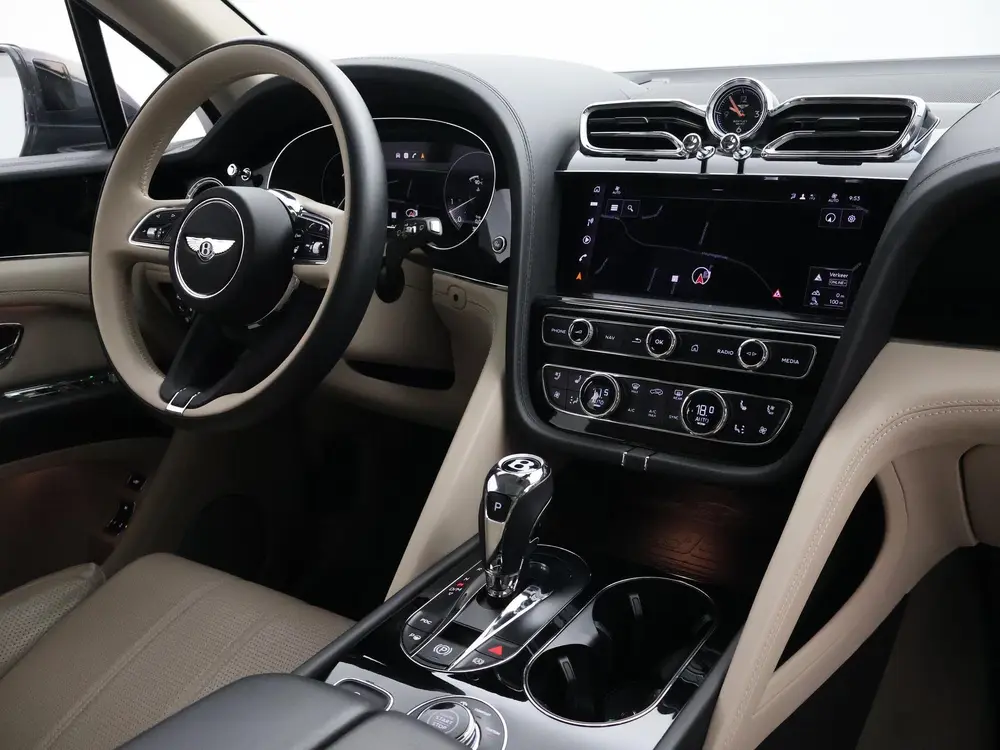 Bentley Bentayga 4.0 V8 550 PK 1e EIGENAAR *30.095 KM* + TOU uit 2022, foto 4