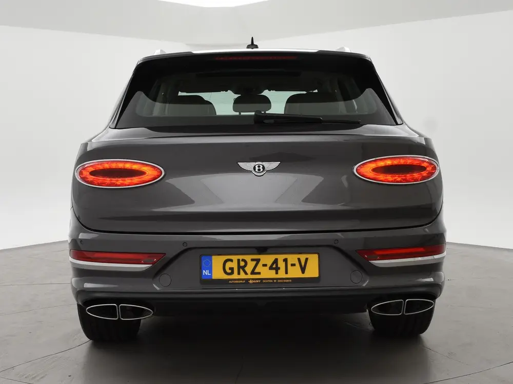 Bentley Bentayga 4.0 V8 550 PK 1e EIGENAAR *30.095 KM* + TOU uit 2022, foto 9