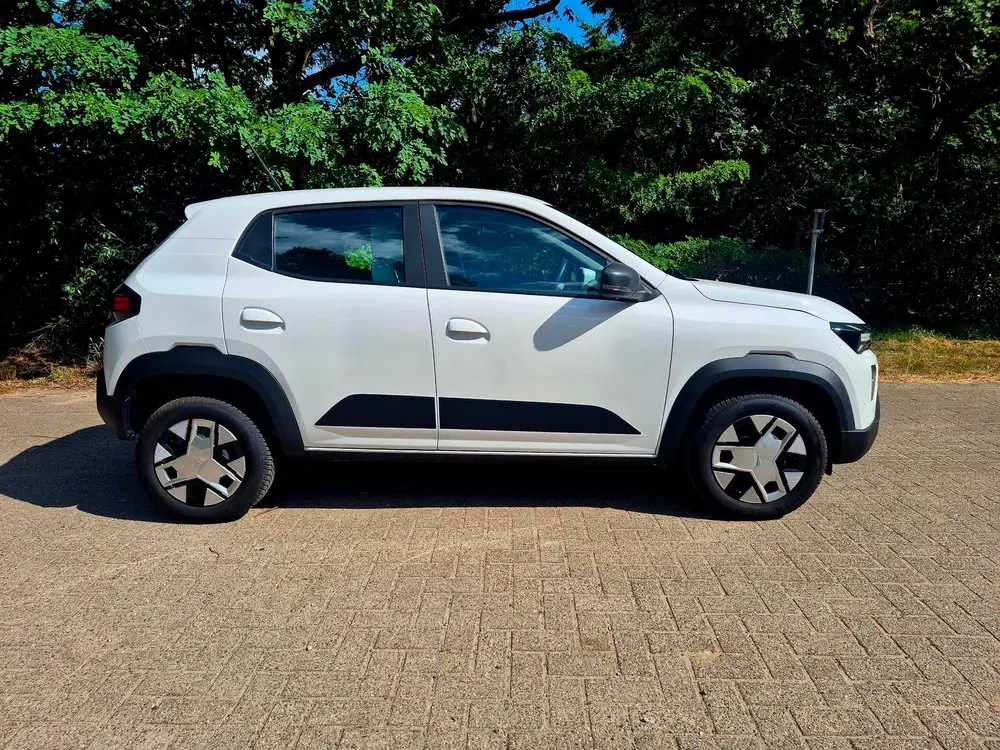 Dacia Spring Expression 45 26.8 kWh uit 2025, foto 2