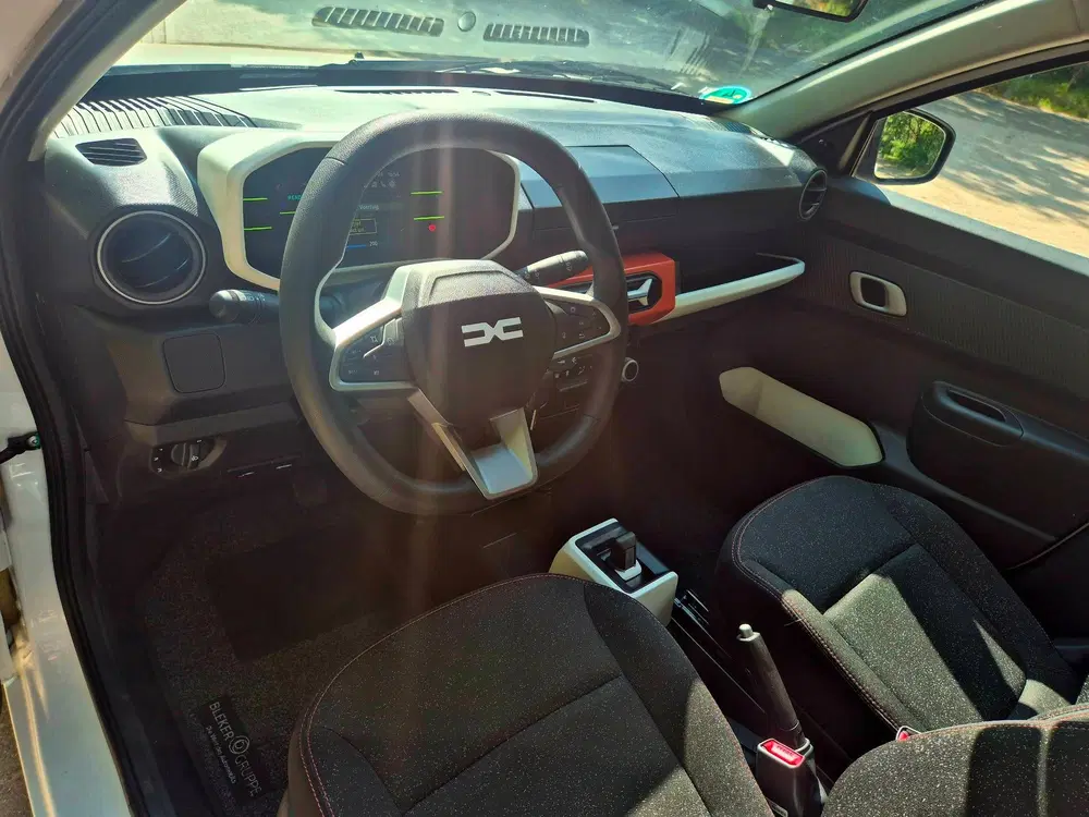 Dacia Spring Expression 45 26.8 kWh uit 2025, foto 9