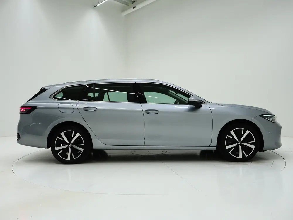 Volkswagen Passat Variant 1.5 eHybrid 204PK | Leder/Alcantar uit 2025, foto 10