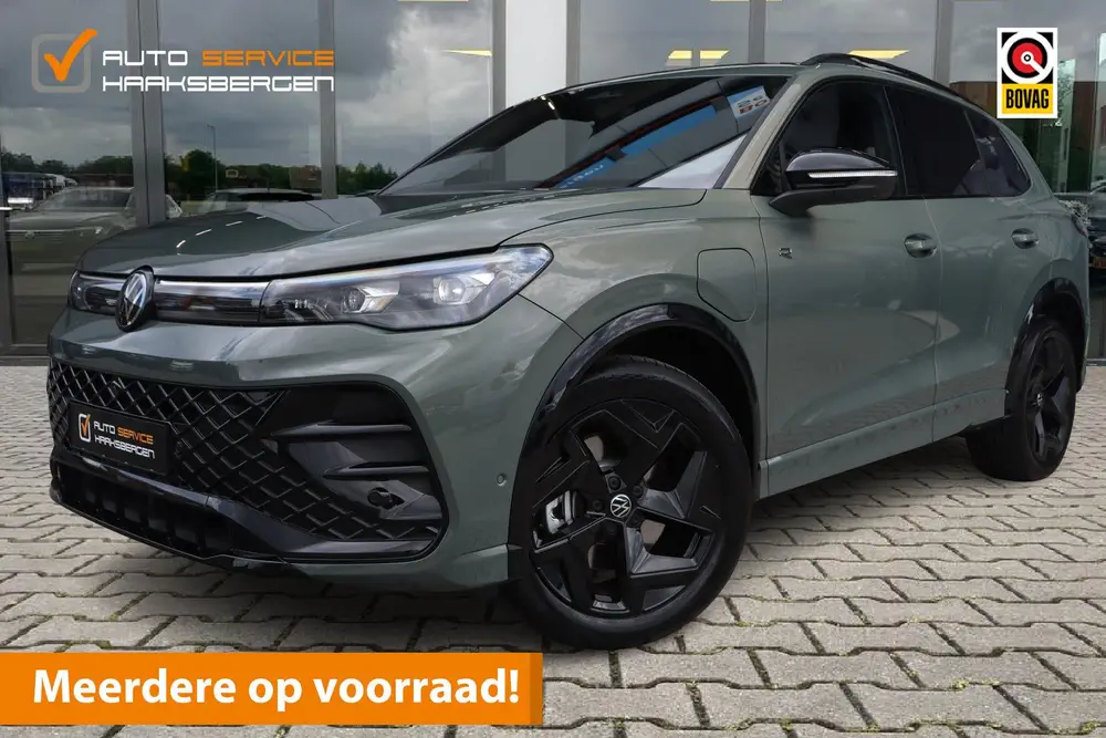 Volkswagen Tiguan 1.5 eHybrid R-Line | Leder | Memory | 360 uit 2025