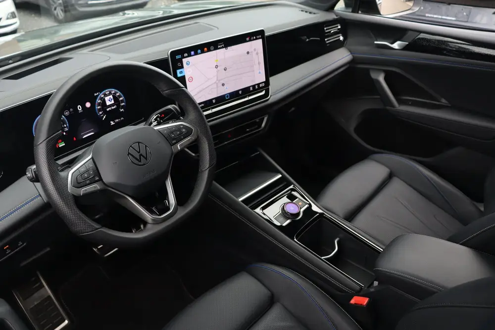 Volkswagen Tiguan 1.5 eHybrid R-Line | Leder | Memory | 360 uit 2025, foto 10