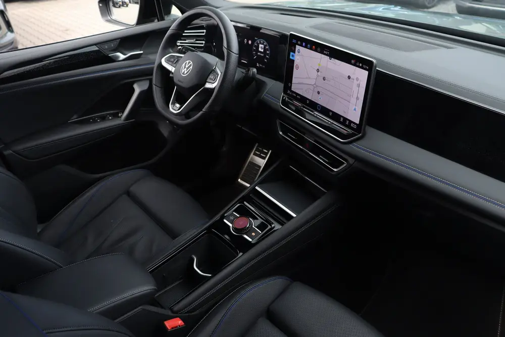 Volkswagen Tiguan 1.5 eHybrid R-Line | Leder | Memory | 360 uit 2025, foto 12