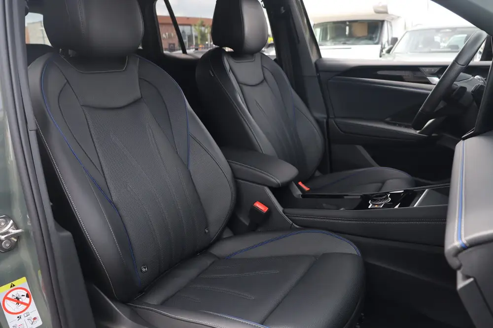 Volkswagen Tiguan 1.5 eHybrid R-Line | Leder | Memory | 360 uit 2025, foto 13