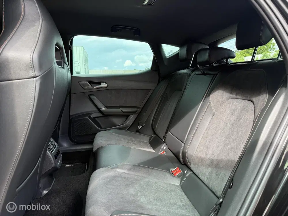 Cupra Leon 1.5 TSI e-Hybrid VZ Performance 272PK uit 2024, foto 10