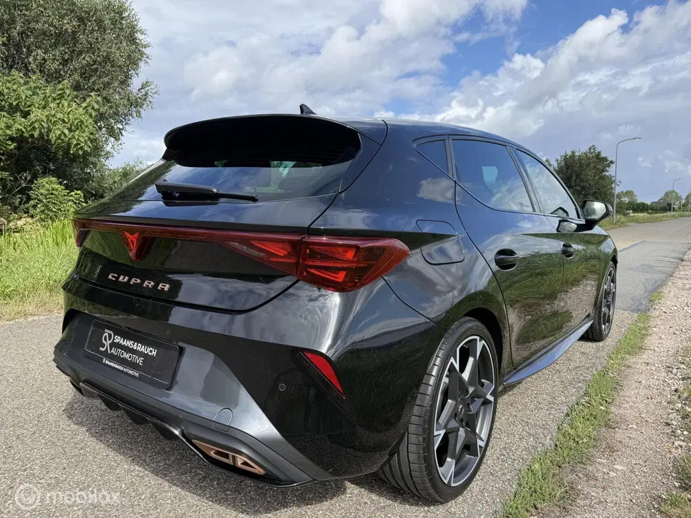 Cupra Leon 1.5 TSI e-Hybrid VZ Performance 272PK uit 2024, foto 4