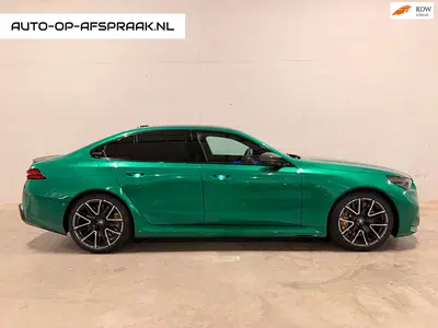 BMW M5 Keramisch Head-up B&W 360 BTW 21% Carbon A uit 2025