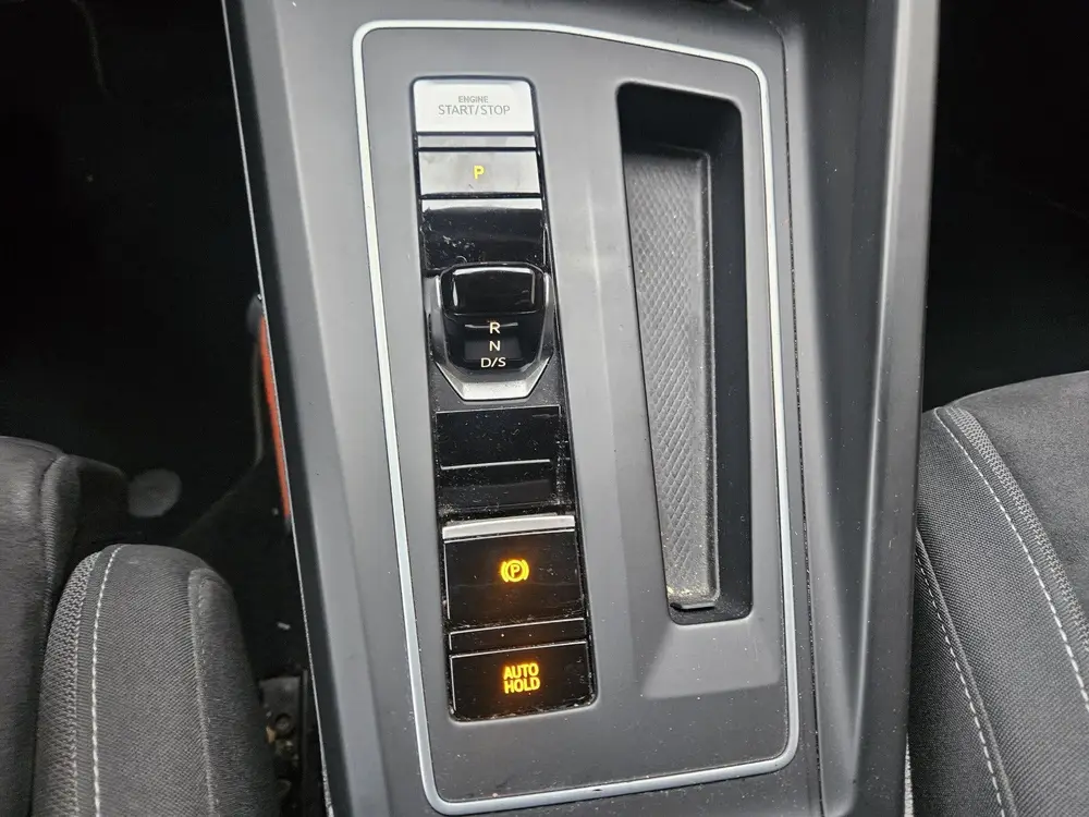 Volkswagen Golf 1.5 eTSI Style (bj 2020, automaat) uit 2020, foto 13