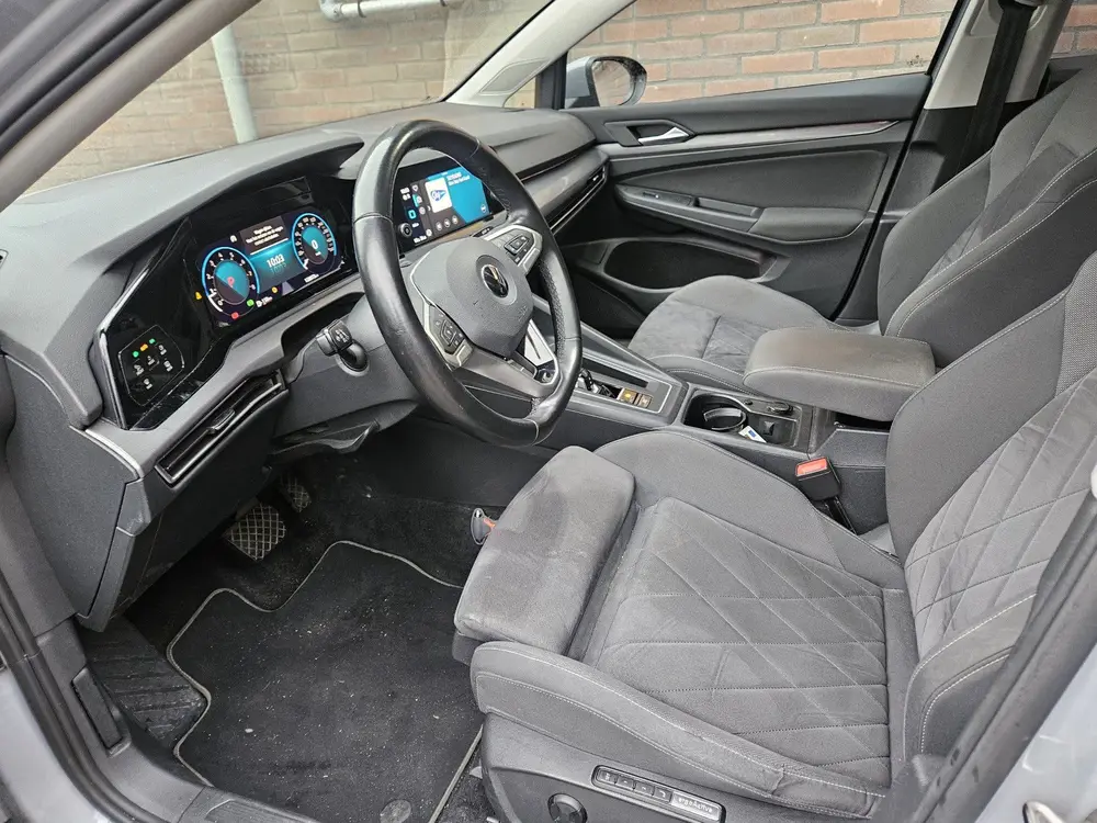Volkswagen Golf 1.5 eTSI Style (bj 2020, automaat) uit 2020, foto 5