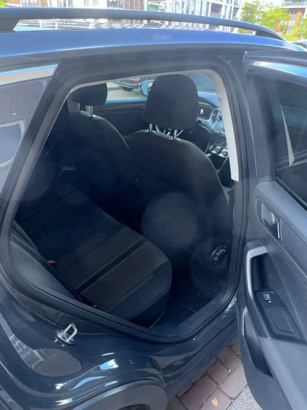 Volkswagen T-Roc 1.5 TSI 150pk 7-DSG 2019 Grijs uit 2019, foto 2