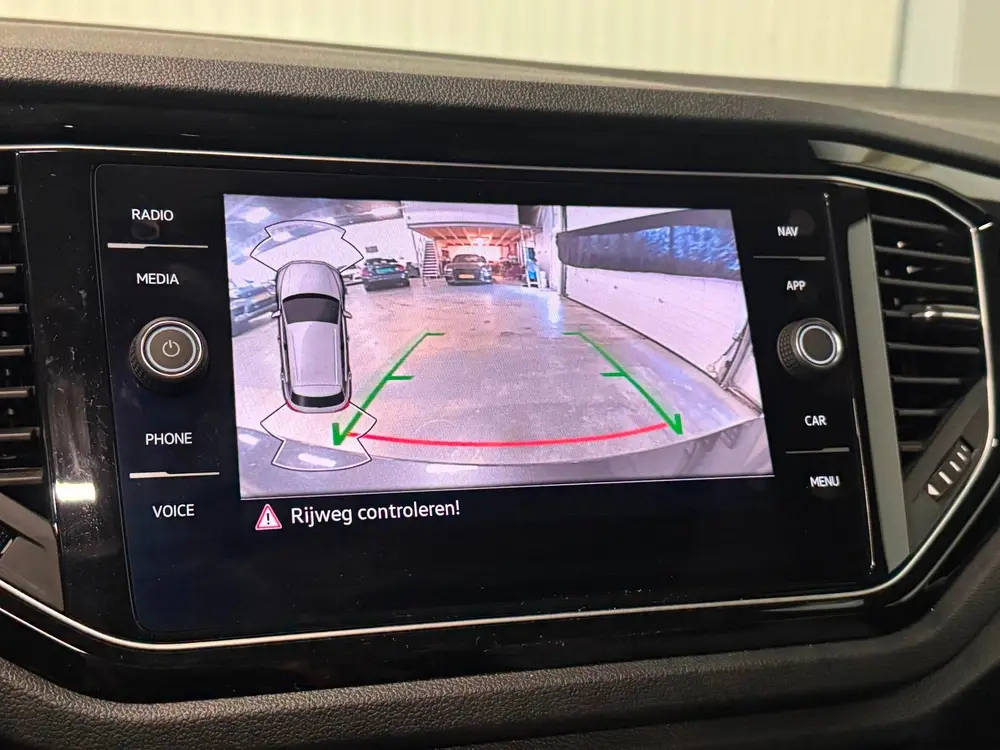 Volkswagen T-Roc 2.0 TSI 4Motion R | AKRAPOVIC | PANO | CAME uit 2022, foto 10