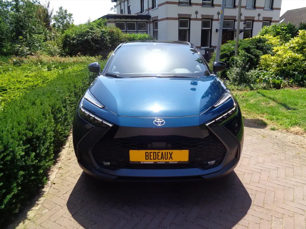 Toyota C-Hr Plug-in Hybrid 220 223pk CVT Dynamic Editi uit 2025, foto 4