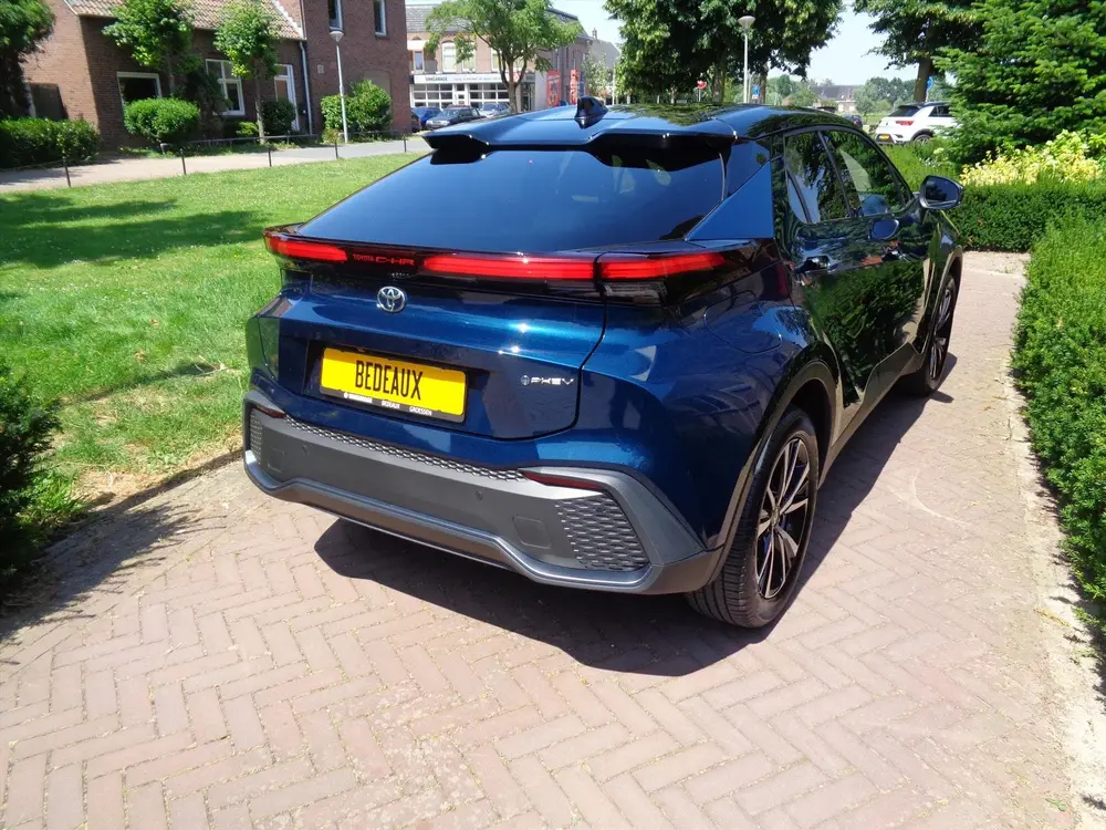 Toyota C-Hr Plug-in Hybrid 220 223pk CVT Dynamic Editi uit 2025, foto 7